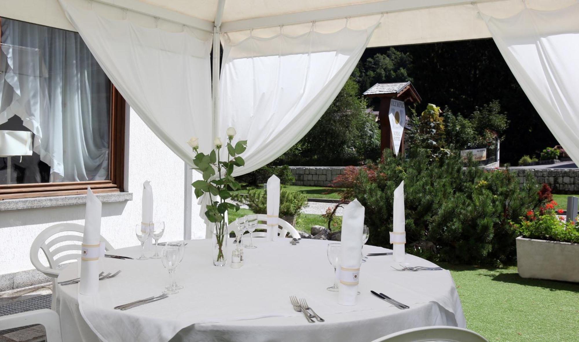 Royal Olympic Hotel Pinzolo Exterior photo